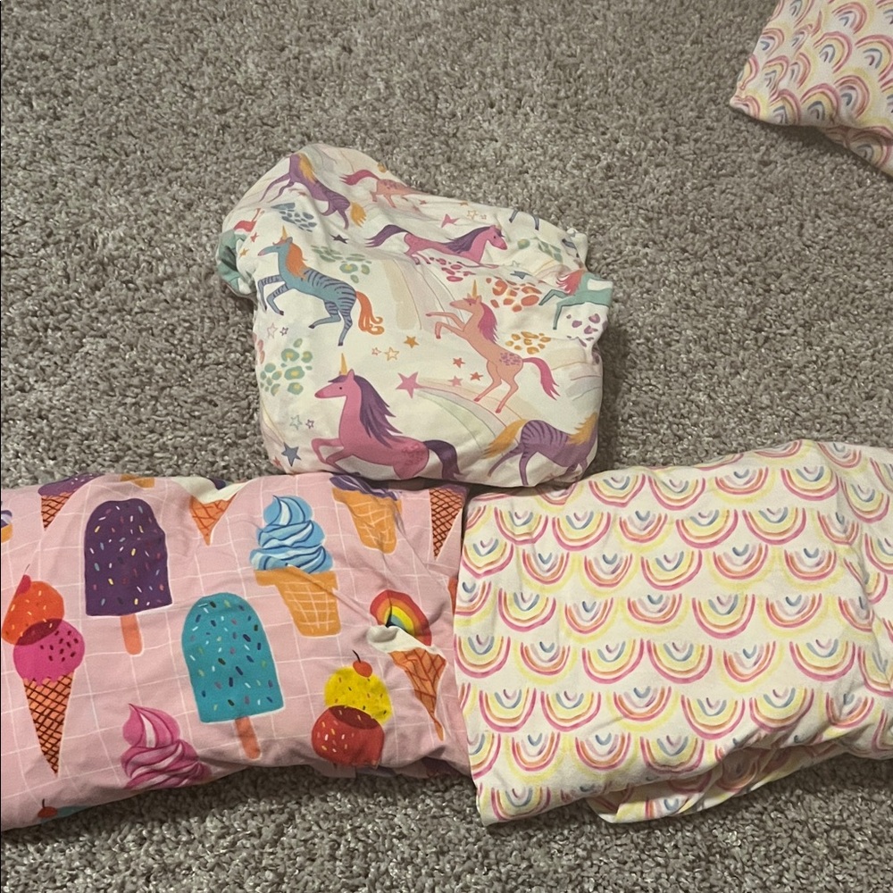 Little sleepies Crib sheets. 3 pairs